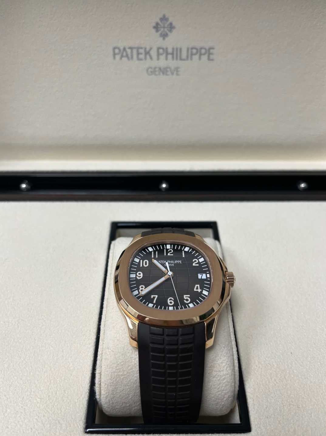 Patek Philippe replica aquanaut 5167r rose gold