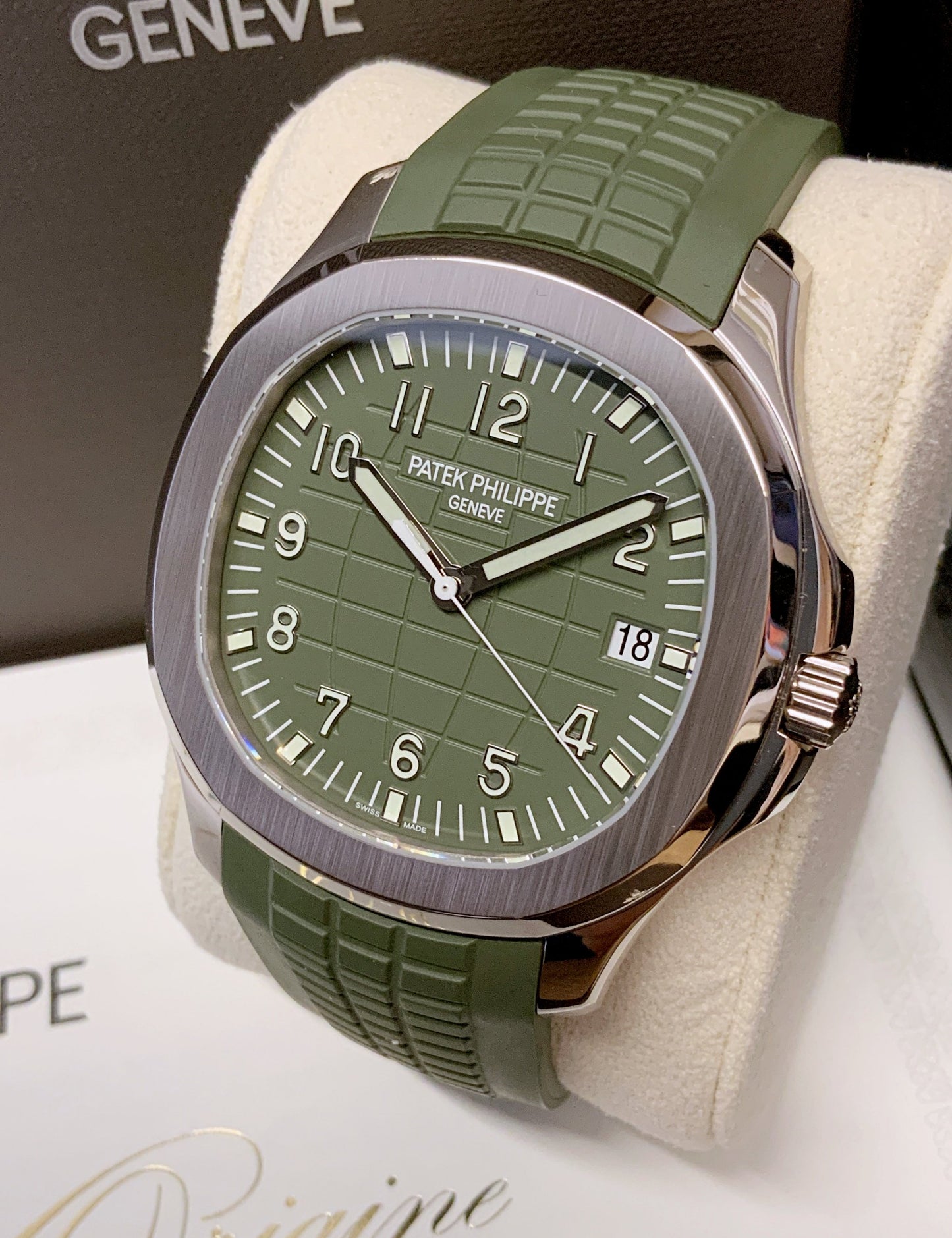 Patek Philippe replica aquanaut 5168G kaki dial