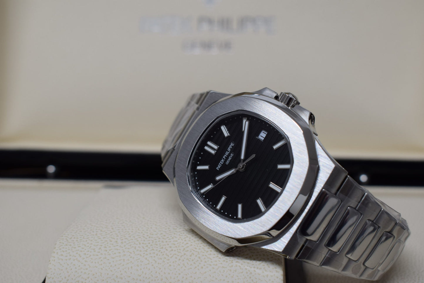 Patek Philippe replica nautilus 5711 black dial acciaio