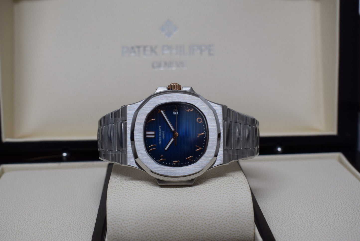 Patek Philippe replica nautilus 5711 blue arabic dial acciaio