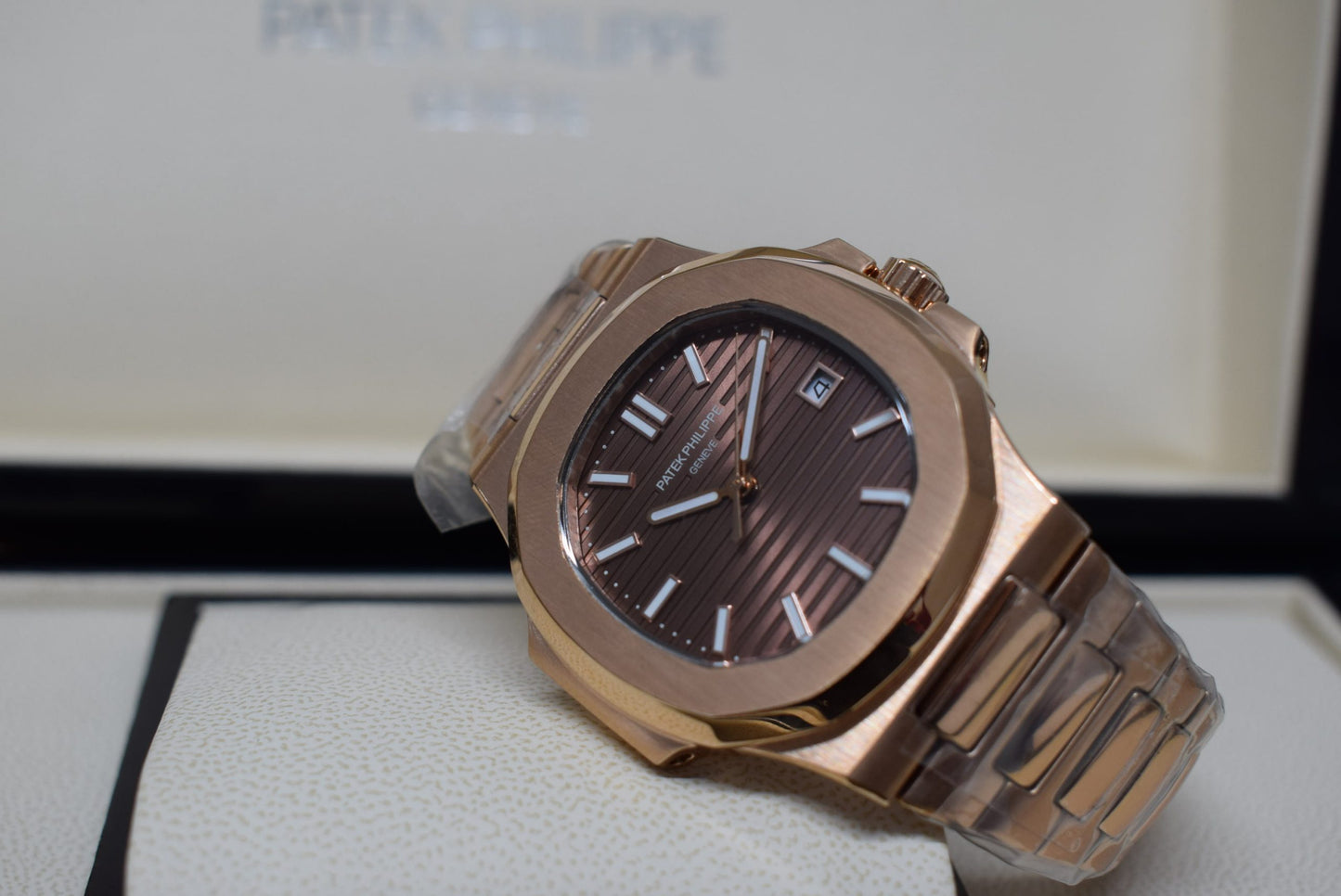 Patek philippe replica nautilus 57111R oro rosa brown dial