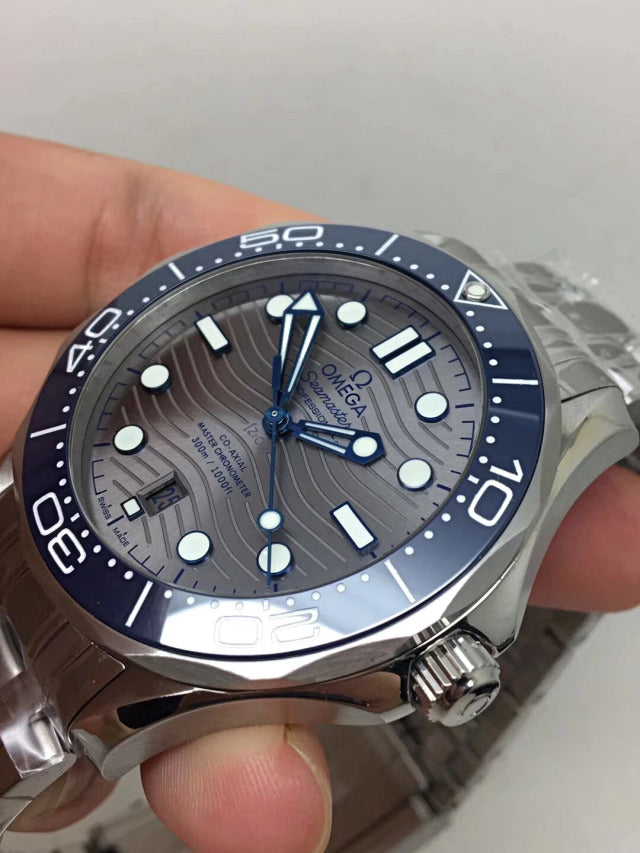 Omega replica Seamaster Diver 300M grey