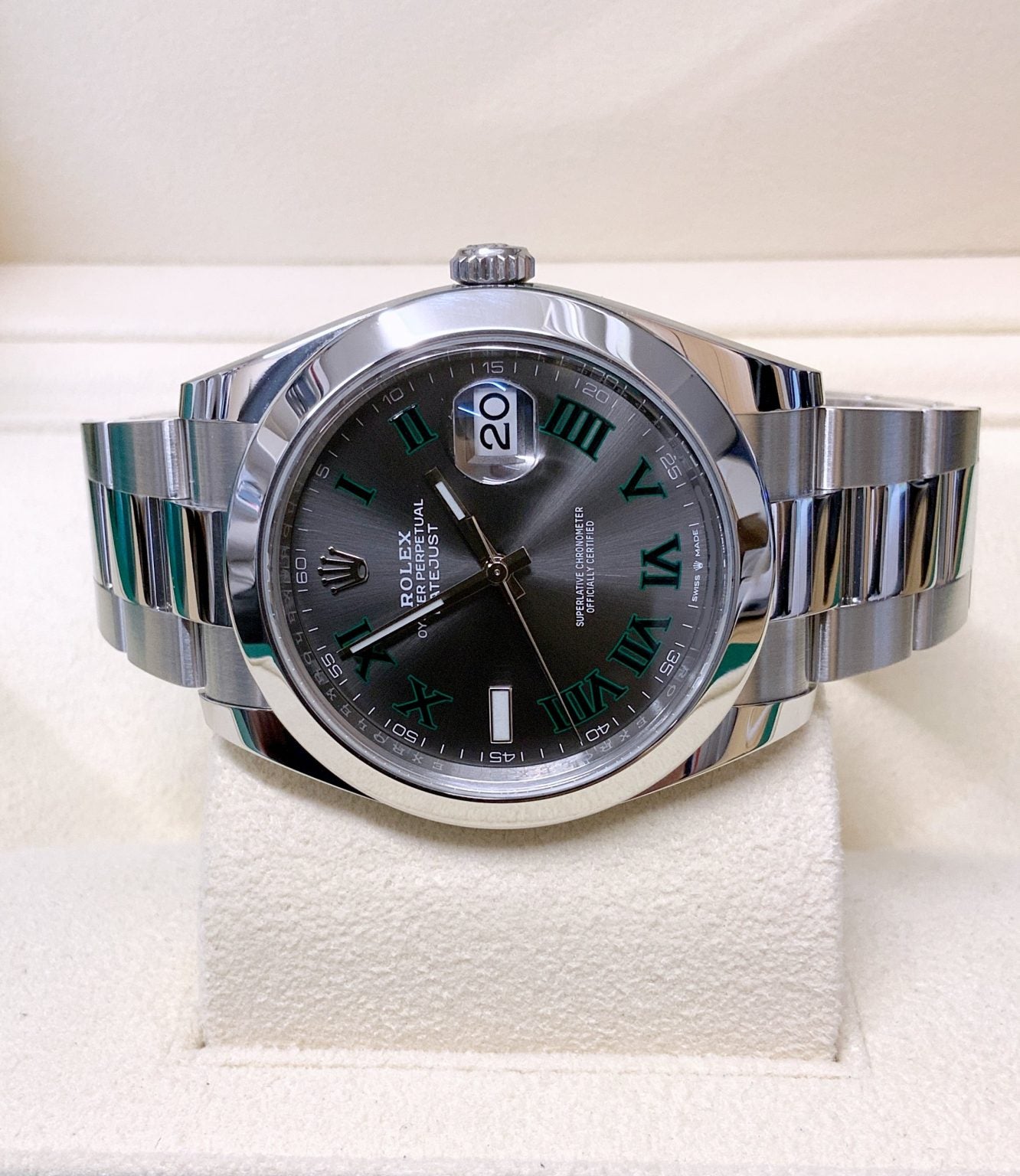 Rolex replica Datejust 41 126300 Wimbledon dial