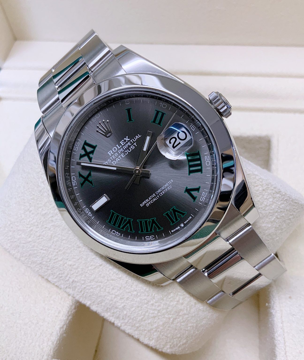 Rolex replica Datejust 41 126300 Wimbledon dial