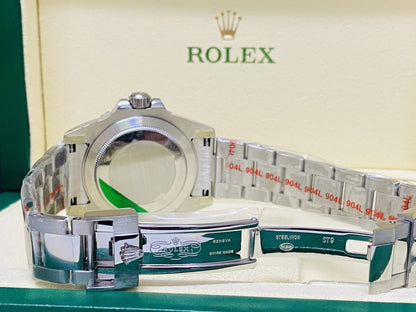 Rolex replica GMT-Master II 126710GRNR oyster