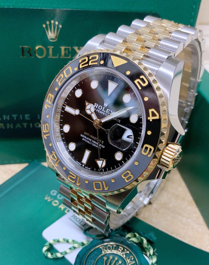 Rolex replica GMT-Master II 126713GRNR Bi-Colour