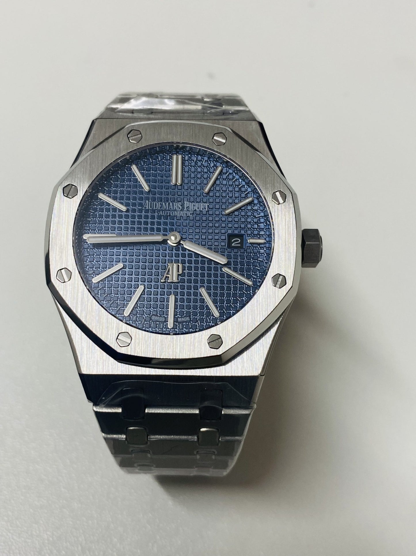 Audemars Piguet replica royal oak 15202ST blue dial